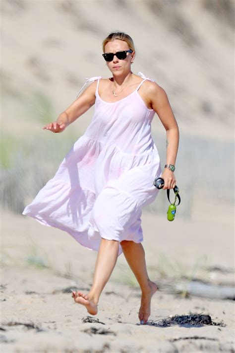 scarlett johansson beach|Scarlett Johansson Pictures! 